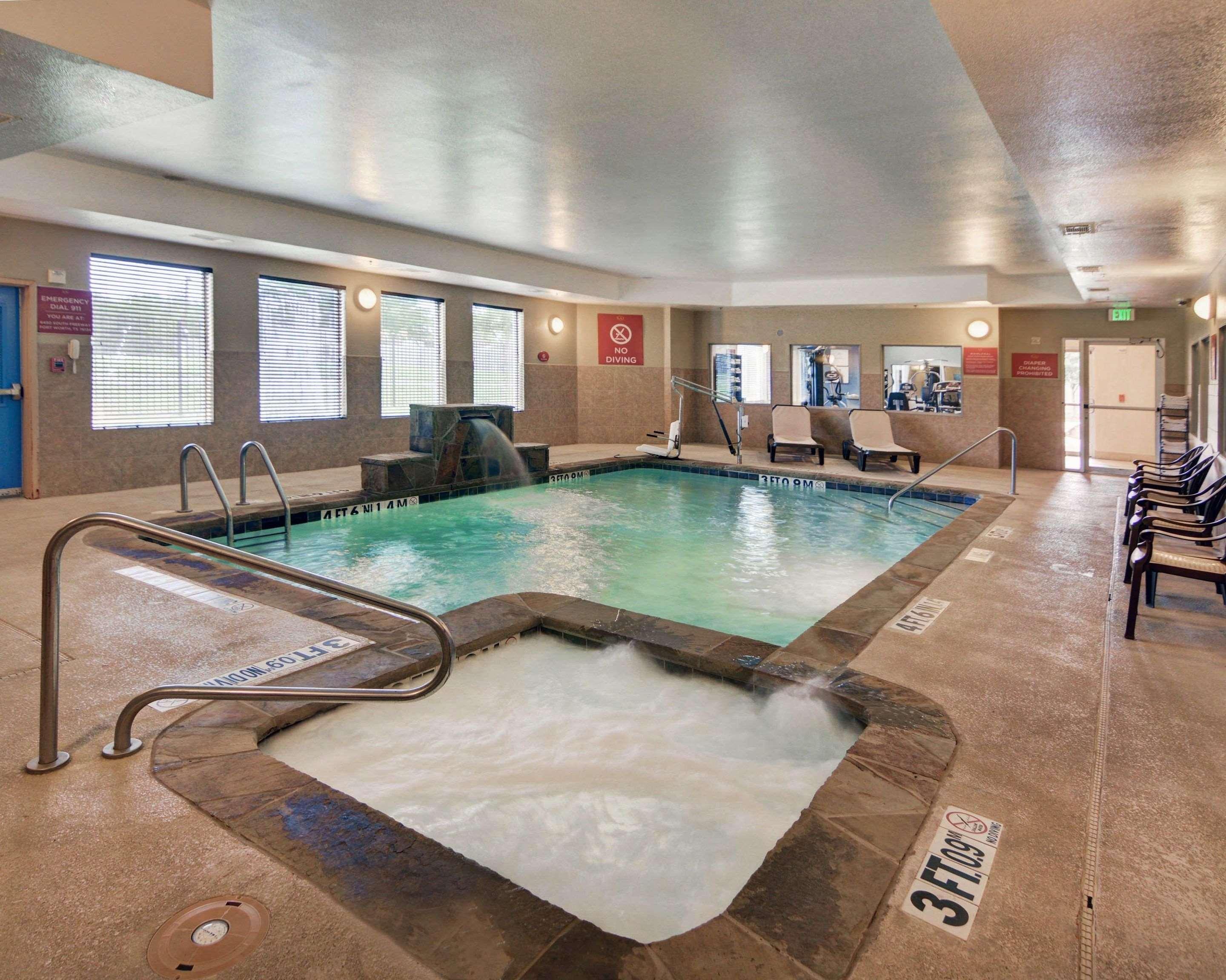 Comfort Suites Fort Worth South מראה חיצוני תמונה